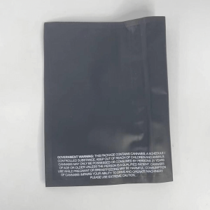 4-panel RYO tobacco bags with child resistant ziplock4