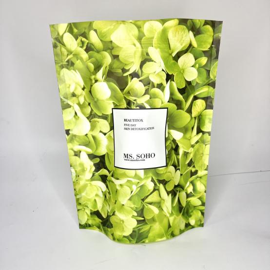 No foil stand-up bag for 5 face masks packaging