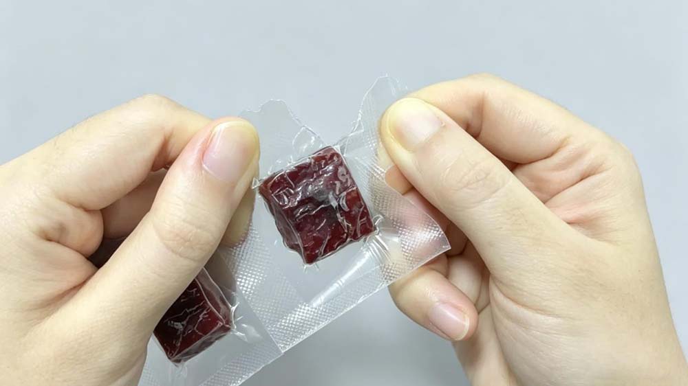 Easy tear sachets